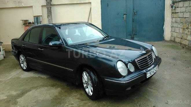 Mercedes E 240 2000, 170,000 km - 2.6 l - Bakı