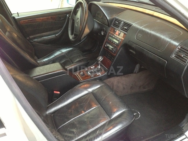 Mercedes C 230 1997, 220,000 km - 0.3 л - Bakı