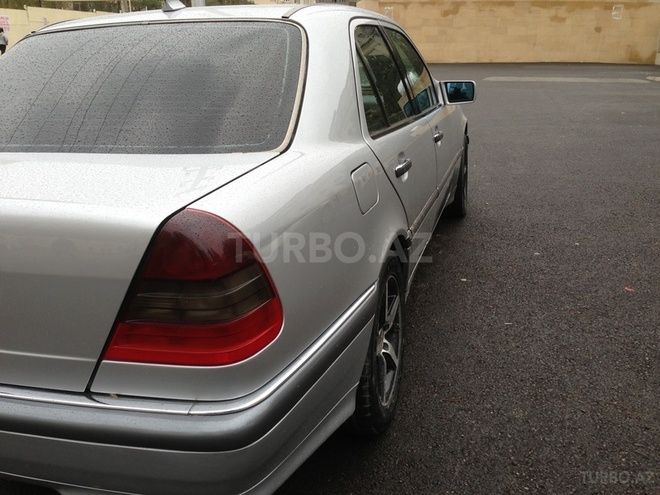 Mercedes C 230 1997, 220,000 km - 0.3 л - Bakı