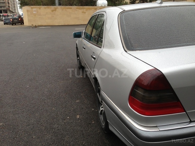 Mercedes C 230 1997, 220,000 km - 0.3 л - Bakı
