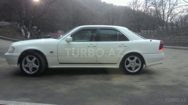 Mercedes C 280 1995, 180,000 km - 2.8 l - Göygöl