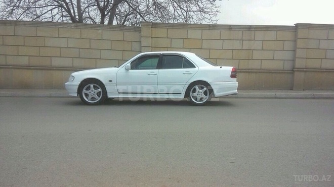 Mercedes C 280 1995, 180,000 km - 2.8 l - Göygöl