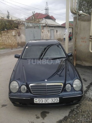 Mercedes E 320 2001, 253,000 km - 3.2 л - Bakı