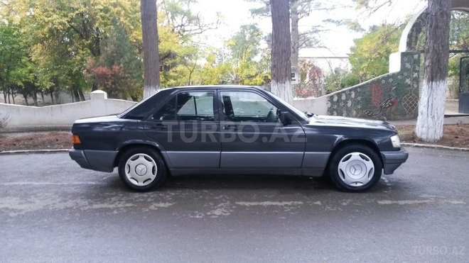 Mercedes 190 1992, 300,000 km - 1.8 l - Sumqayıt