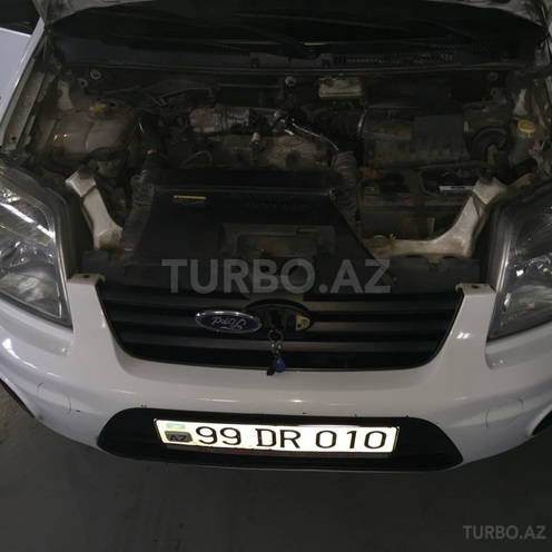 Ford Tourneo Connect 2009, 142,500 km - 1.8 l - Bakı