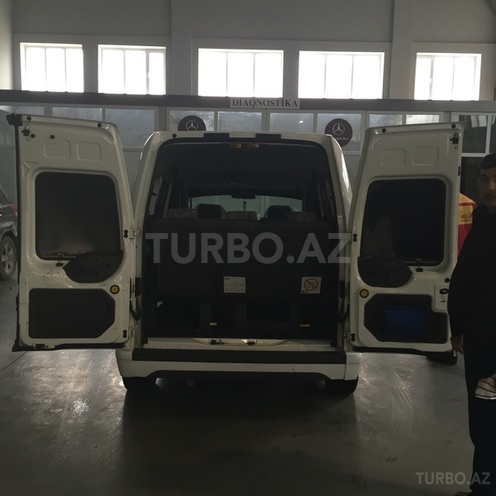 Ford Tourneo Connect 2009, 142,500 km - 1.8 l - Bakı