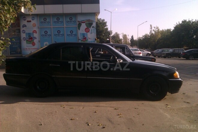 Mercedes C 180 1994, 300,000 km - 1.8 л - Bakı