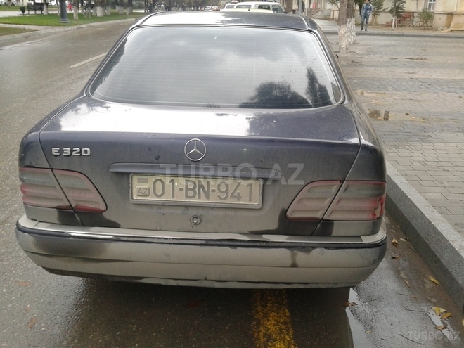 Mercedes E 320 1996, 250,000 km - 3.2 л - Sumqayıt