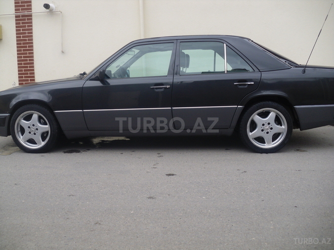 Mercedes E 420 1993, 320,000 km - 4.2 l - Bakı