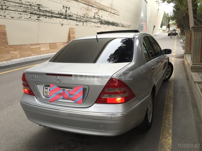 Mercedes C 200 2001, 169,000 km - 2.0 л - Bakı