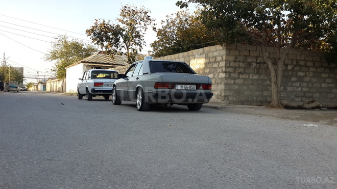 Mercedes 190 1991, 350,000 km - 2.0 л - Sumqayıt