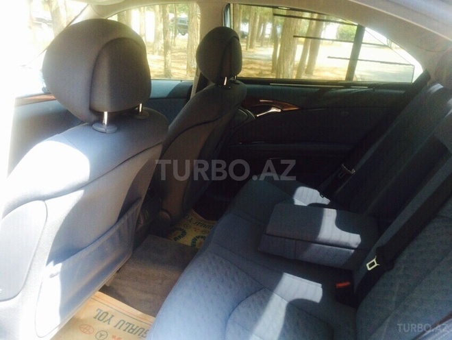 Mercedes E 220 2006, 146,000 km - 2.2 l - Bakı