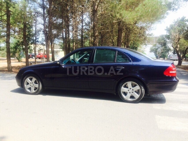 Mercedes E 220 2006, 146,000 km - 2.2 l - Bakı