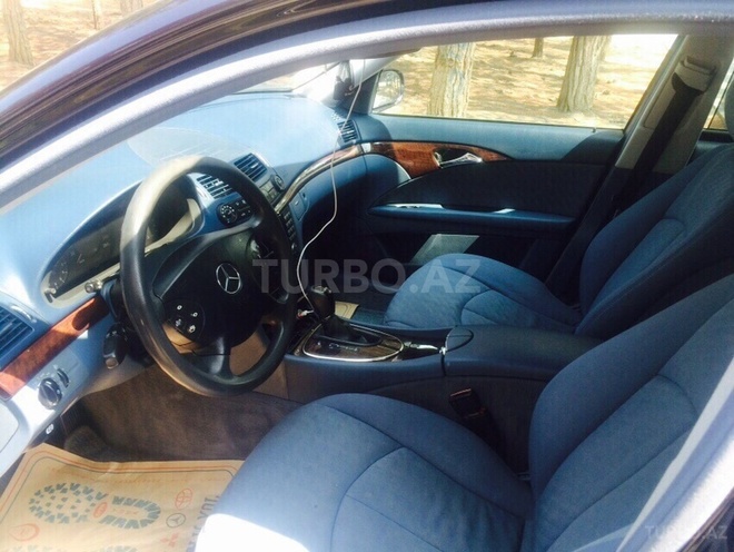 Mercedes E 220 2006, 146,000 km - 2.2 l - Bakı