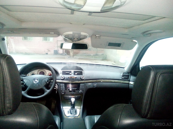 Mercedes E 270 2002, 231,000 km - 2.7 л - Sumqayıt