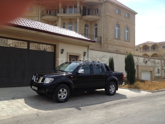 Nissan Navara 2011, 87,000 km - 2.5 l - Bakı