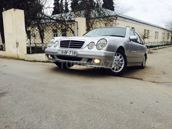 Mercedes E 270 2000, 278,000 km - 2.7 l - Şirvan