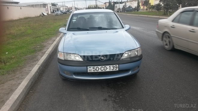 Opel Vectra 1997, 210,000 km - 1.8 л - Sumqayıt