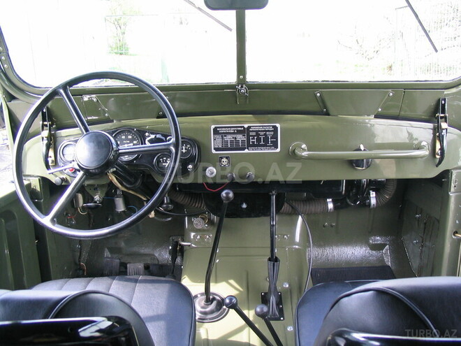 GAZ 69 1965, 350,000 km - 2.2 л - Qax