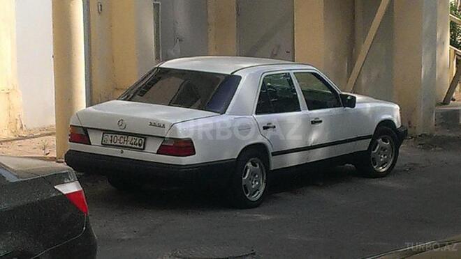 Mercedes E 230 1987, 100,000 km - 2.3 л - Bakı