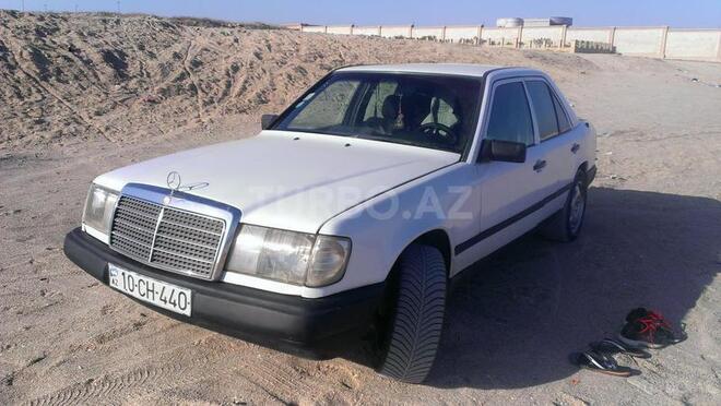 Mercedes E 230 1987, 100,000 km - 2.3 л - Bakı