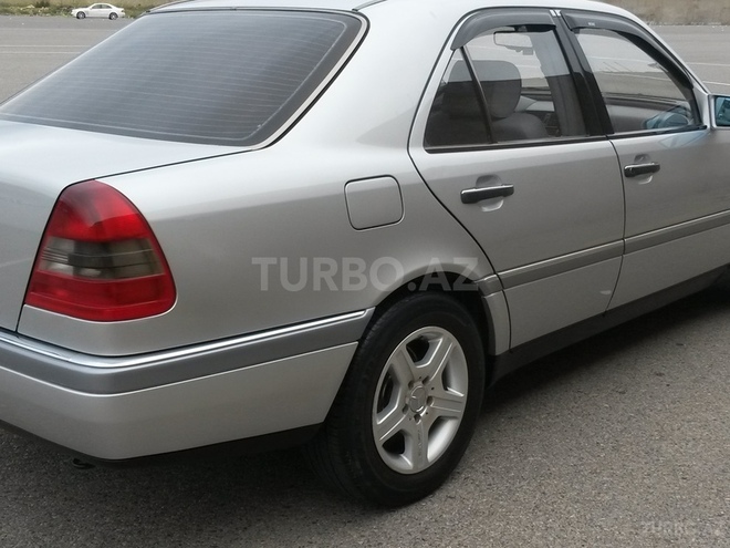 Mercedes C 200 1995, 230,000 km - 2.0 l - Bakı