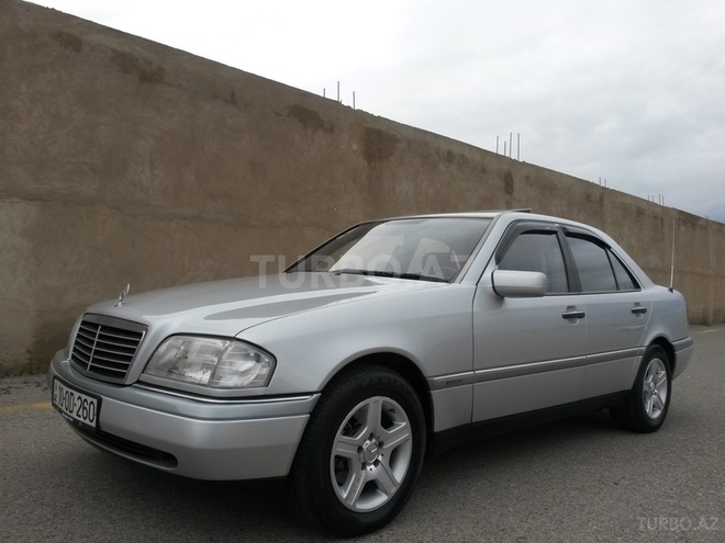Mercedes C 200 1995, 230,000 km - 2.0 l - Bakı