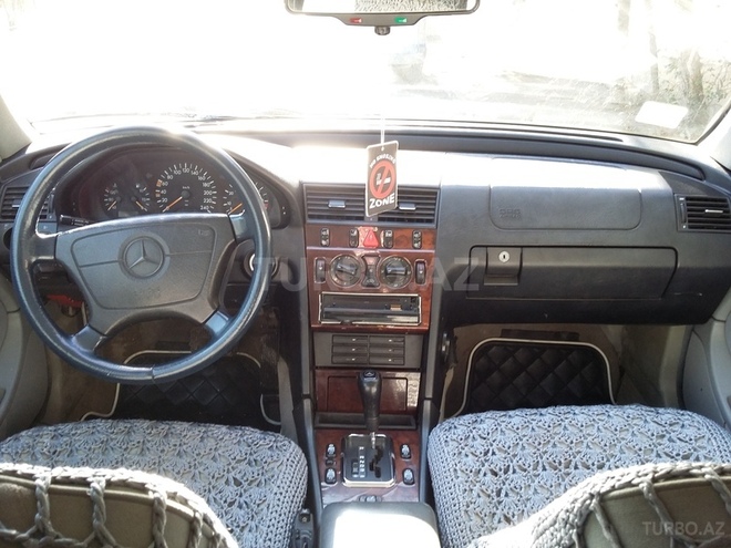 Mercedes C 220 1995, 375,000 km - 2.2 l - Sumqayıt