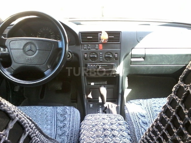 Mercedes C 180 1995, 274,000 km - 1.8 l - Bakı