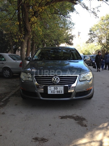 Volkswagen Passat 2006, 105,000 km - 2.0 l - Bakı