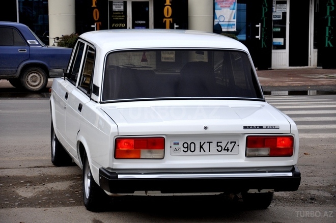 LADA (VAZ) 2107 2011, 60,000 km - 1.6 l - Bakı