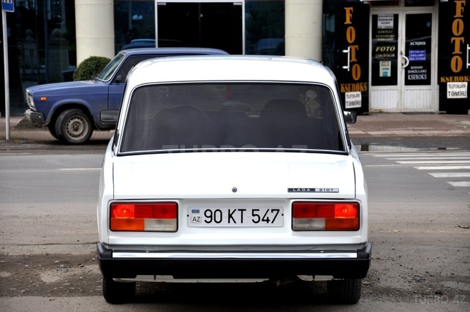 LADA (VAZ) 2107 2011, 60,000 km - 1.6 l - Bakı