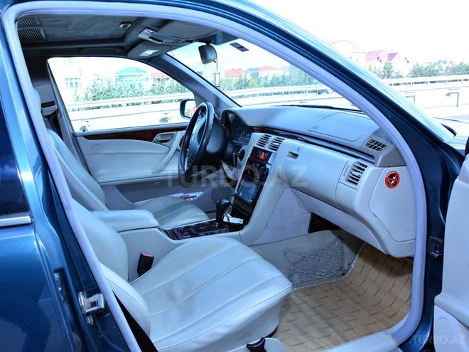 Mercedes E 240 2001, 85,000 km - 2.6 л - Bakı