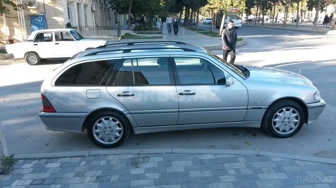 Mercedes E 220 2000, 198,233 km - 2.2 l - Bakı