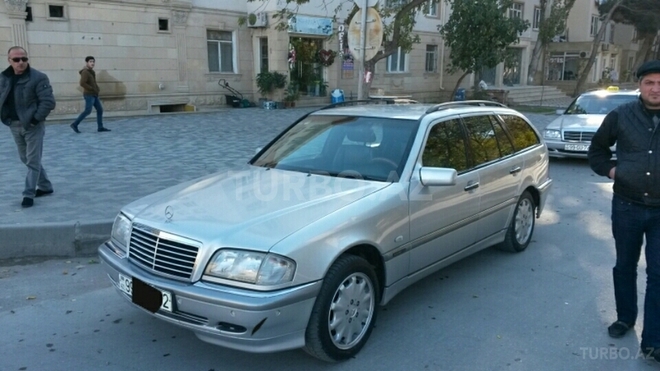 Mercedes E 220 2000, 198,233 km - 2.2 l - Bakı