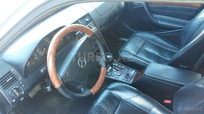 Mercedes E 220 2000, 198,233 km - 2.2 l - Bakı