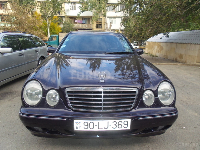 Mercedes E 220 2000, 294,000 km - 2.2 l - Bakı