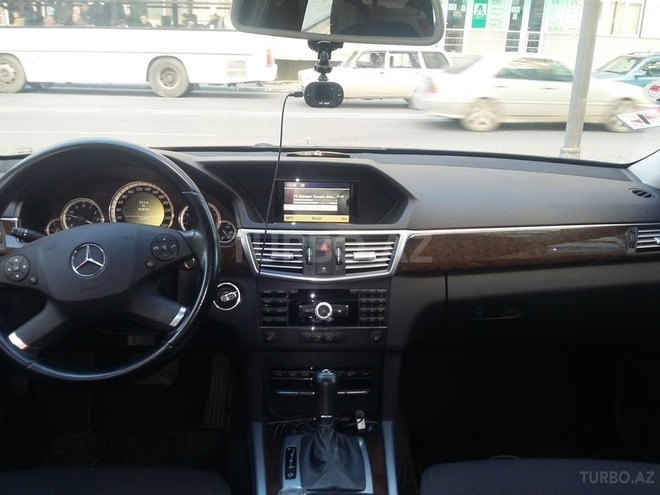 Mercedes E 200 2010, 92,000 km - 1.8 l - Bakı