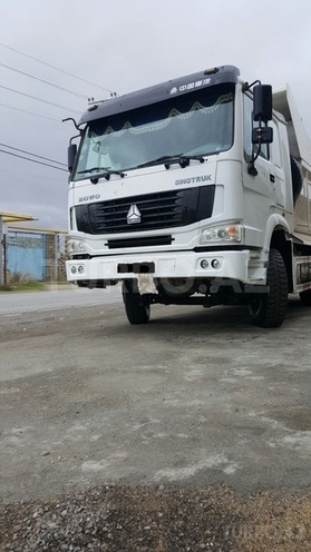 HOWO Sinotruk 2011, 260,000 km - 9.5 l - Bakı