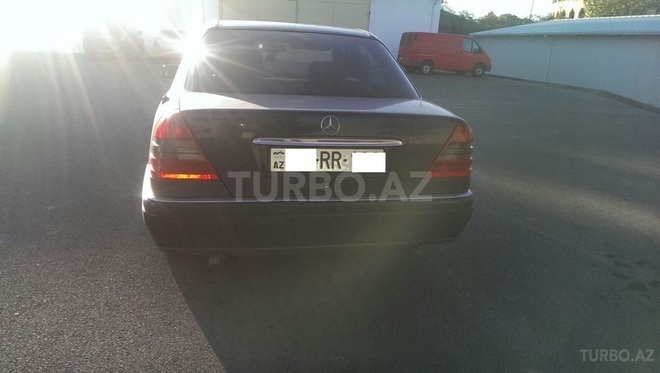 Mercedes C 200 1999, 300,000 km - 2.0 l - Bakı