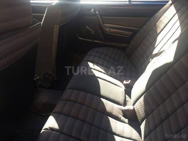 Mercedes 190 1991, 250,000 km - 2.0 l - Sumqayıt