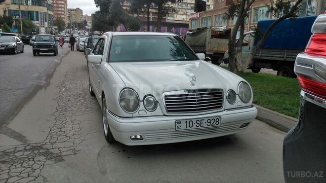 Mercedes E 230 1998, 100,000 km - 2.3 l - Bakı