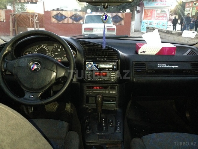 BMW 320 1998, 215,000 km - 0.2 л - Bakı