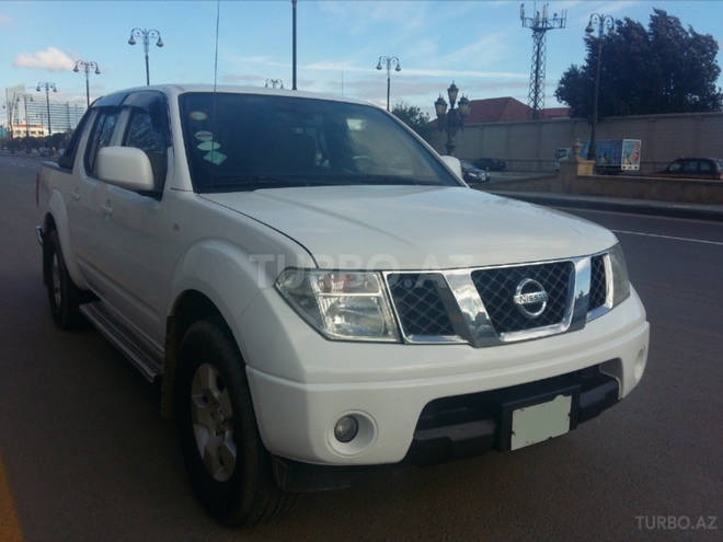 Nissan Navara 2010, 102,000 km - 2.5 л - Bakı