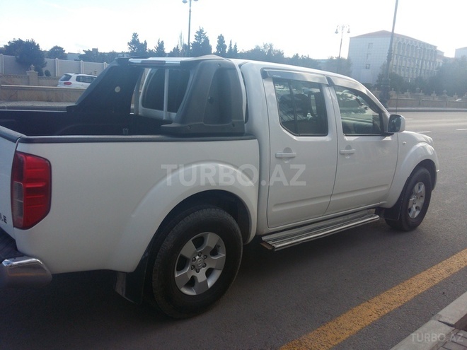 Nissan Navara 2010, 102,000 km - 2.5 л - Bakı