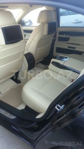 BMW 750 2011, 81,000 km - 4.4 l - Bakı