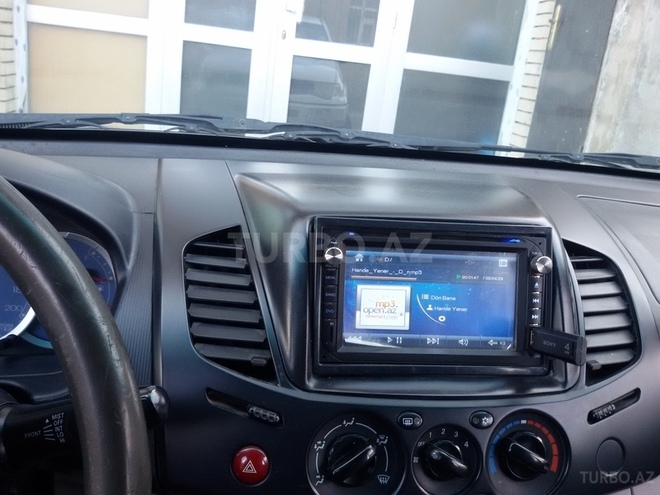 Mitsubishi L200 2008, 141,000 km - 2.5 l - Bakı