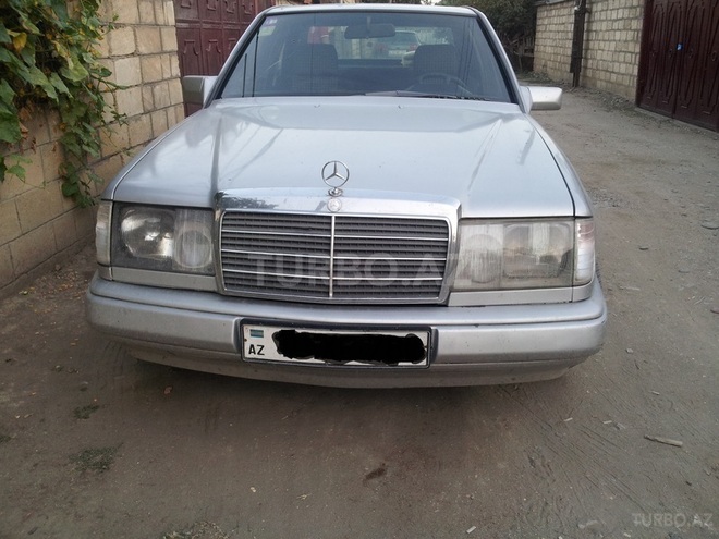 Mercedes E 200 1993, 430,000 km - 2.0 l - Xaçmaz