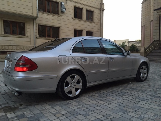 Mercedes E 320 2003, 175,000 km - 3.2 л - Bakı