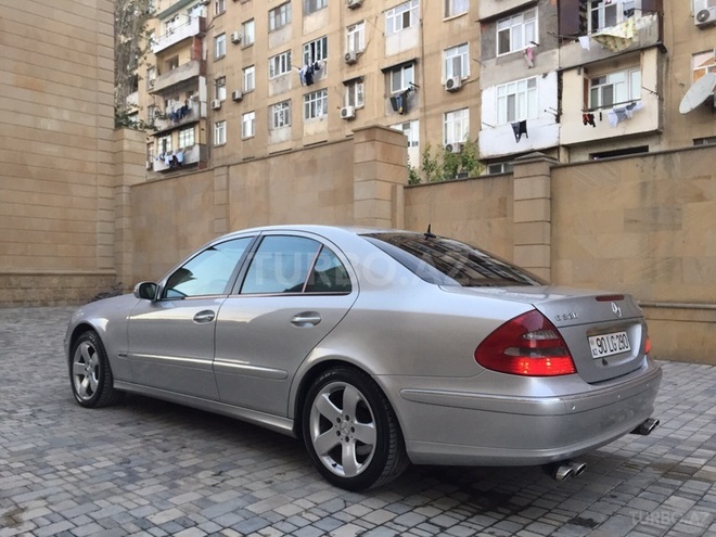 Mercedes E 320 2003, 175,000 km - 3.2 л - Bakı